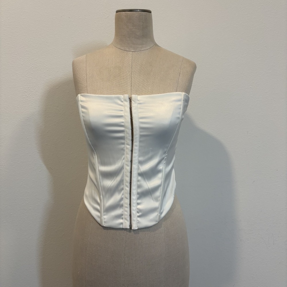Outcast White Corset Womens Medium Front Hook and Eye Stretch Resort Chic